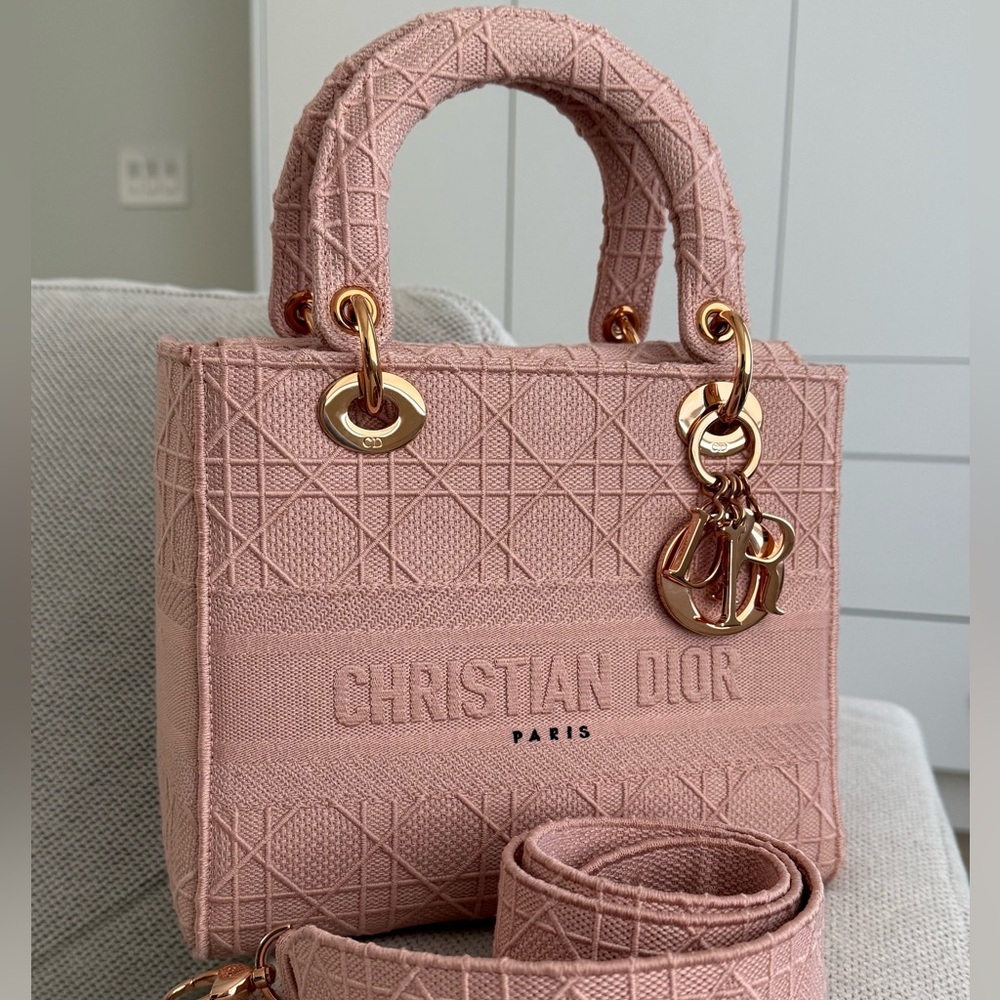 Authentic Christian Dior lady dior medium D-lite tote